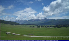 view from Pian Cansiglio - Casera Le Rotte on 2025-05-26