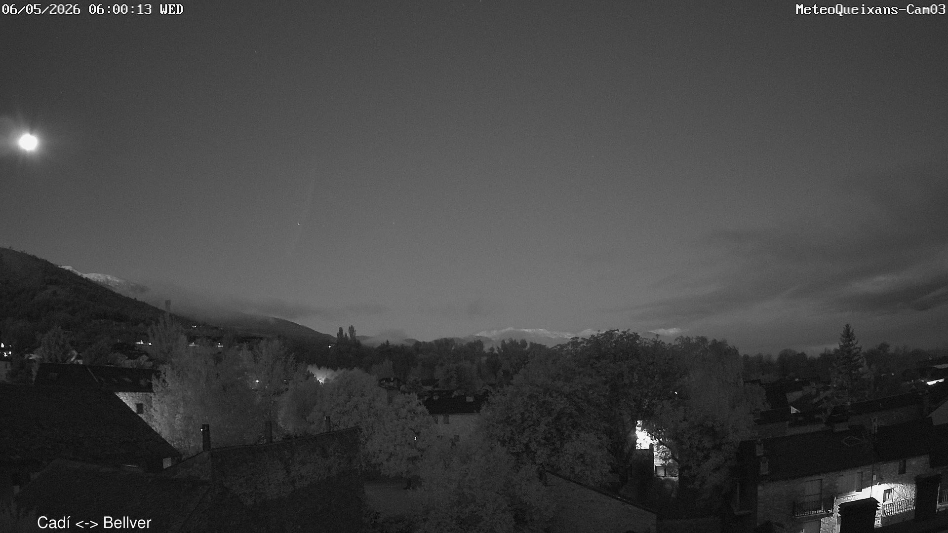 time-lapse frame, 2026-05-06 06:00-20:00 webcam