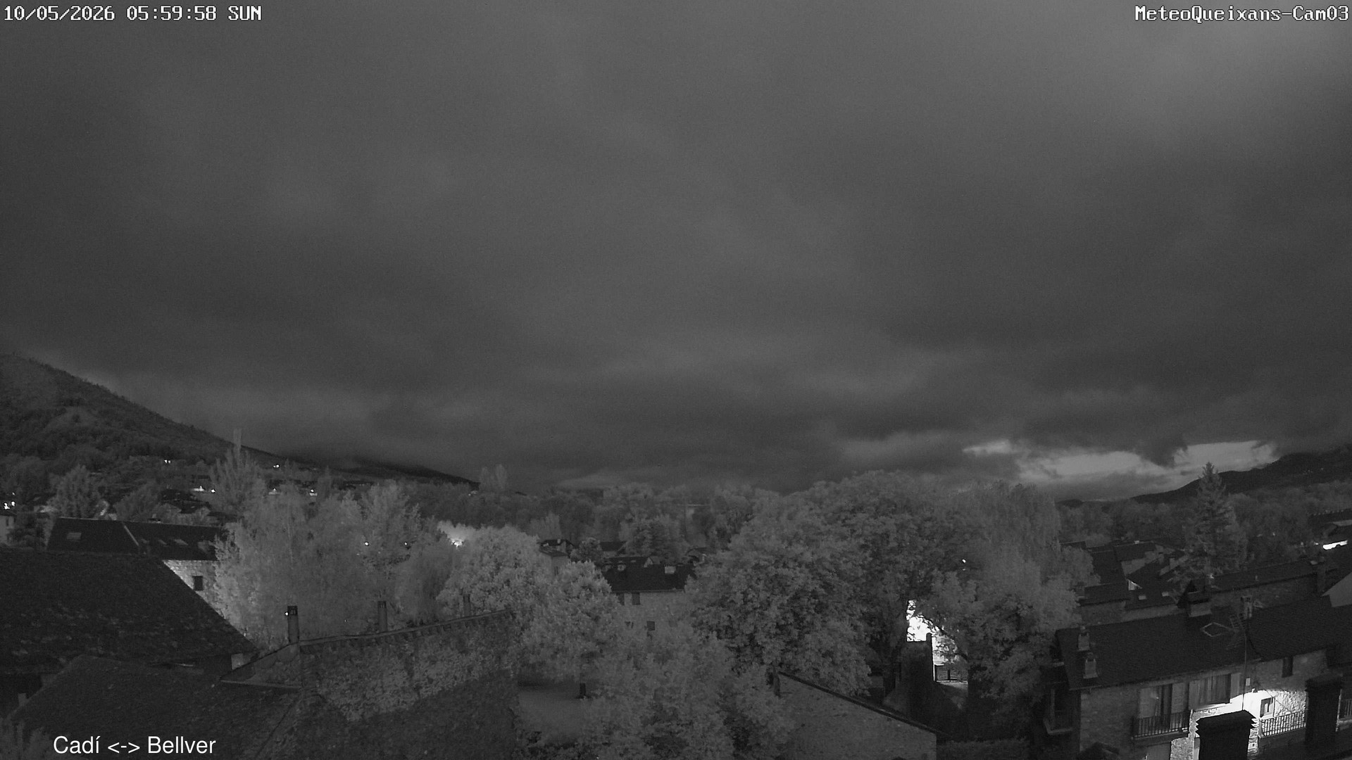 time-lapse frame, 2026-05-10 06:00-20:00 webcam