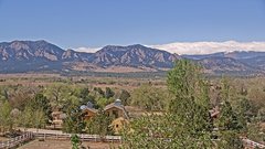 view from Louisville Flatirons time-lapse on 2026-04-15