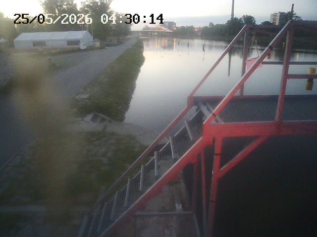 time-lapse frame, Troja - Warm Up webcam
