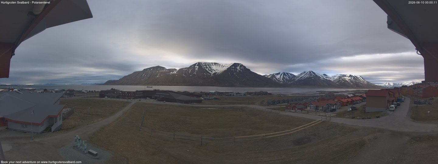 Hurtigruten Svalbard - Hiorthfjellet webcam time-lapse frame, Hurtigruten Svalbard - Hiorthfjellet webcam