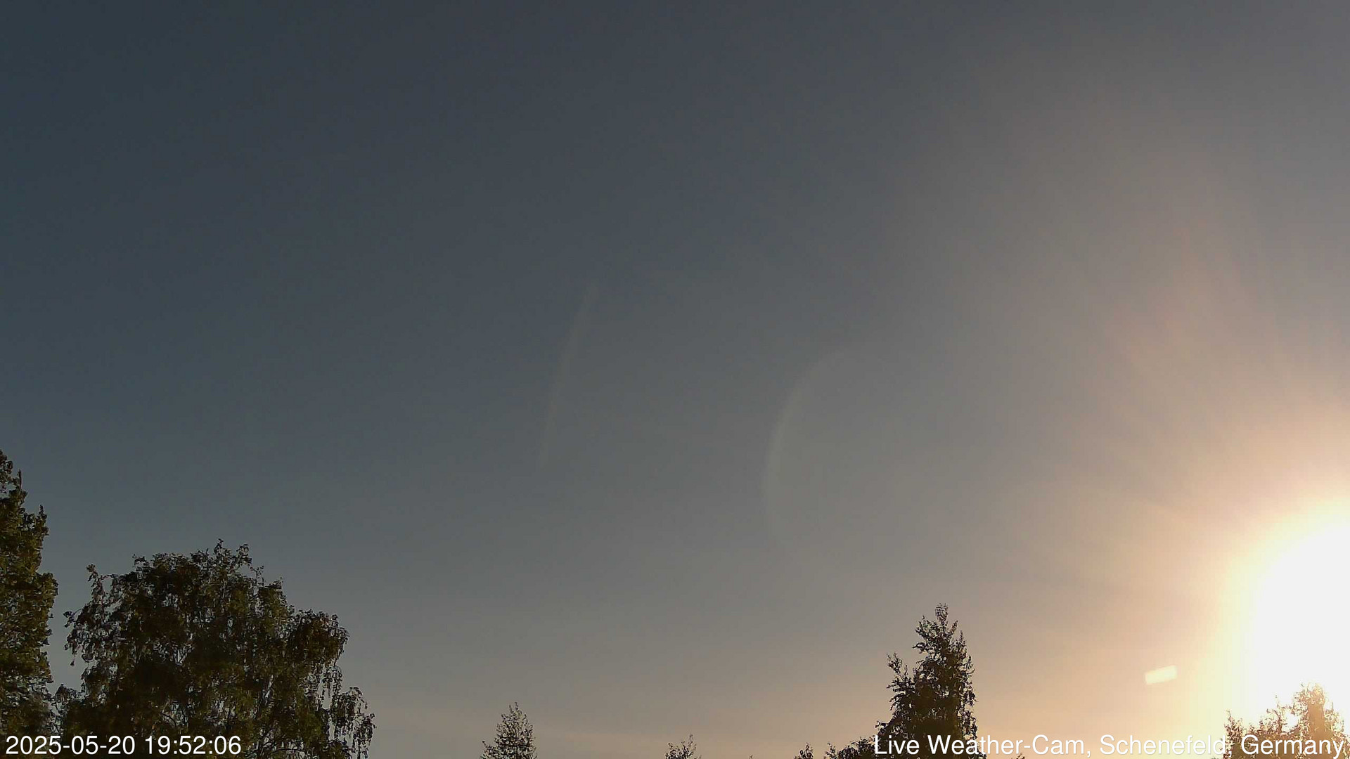 time-lapse frame, 2025-05-20 19:52-22:22 webcam