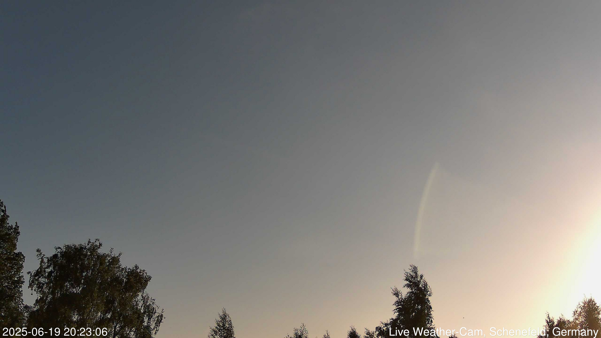 time-lapse frame, 2025-06-19 20:23-22:53 webcam