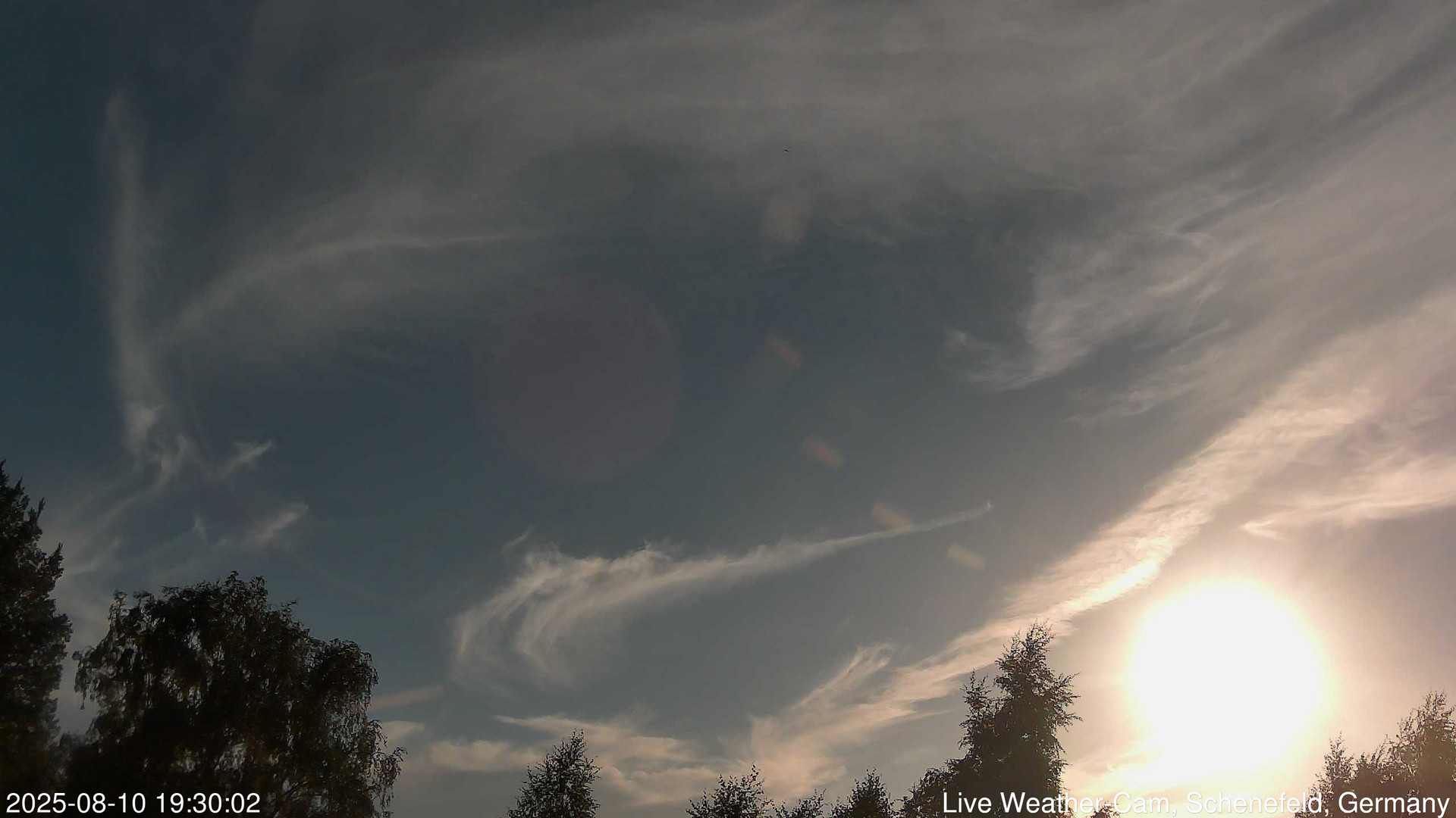 time-lapse frame, 2025-08-10 19:30-22:00 webcam