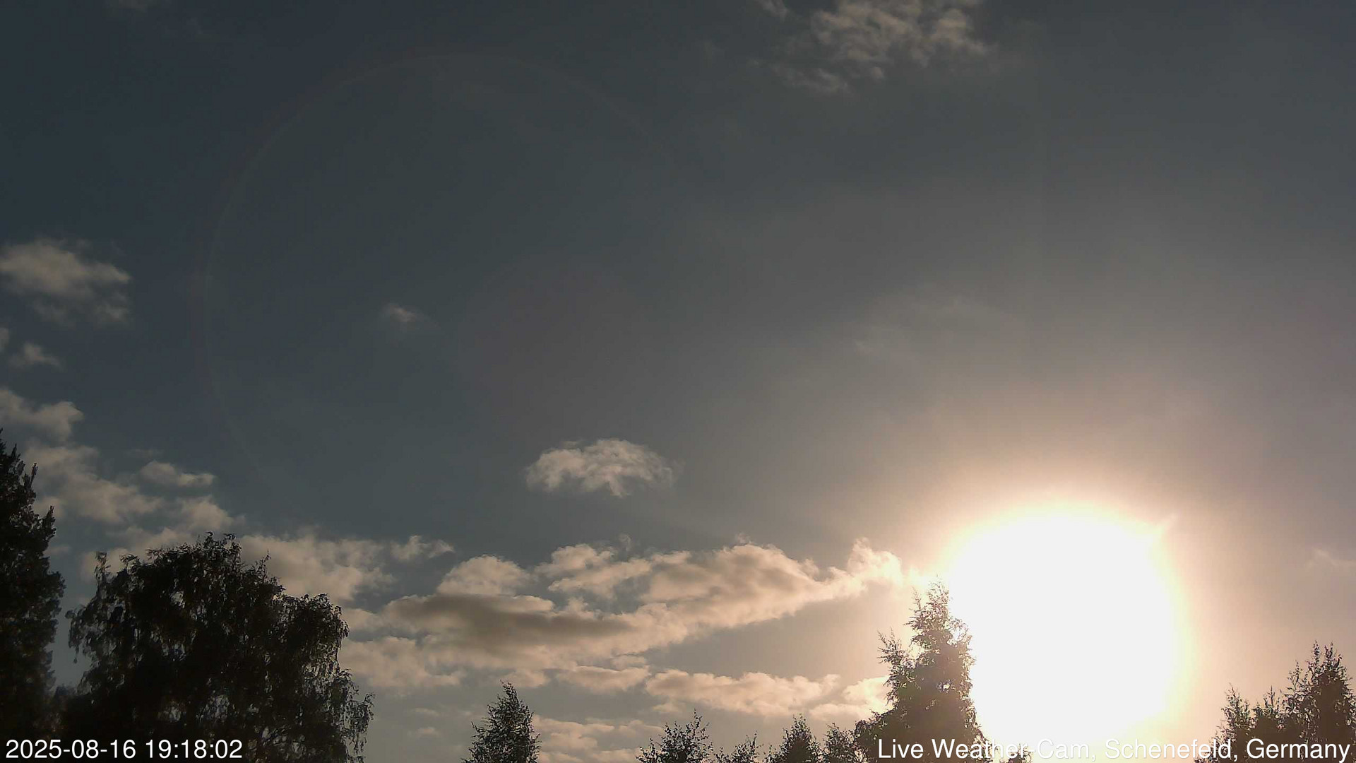 time-lapse frame, 2025-08-16 19:18-21:48 webcam