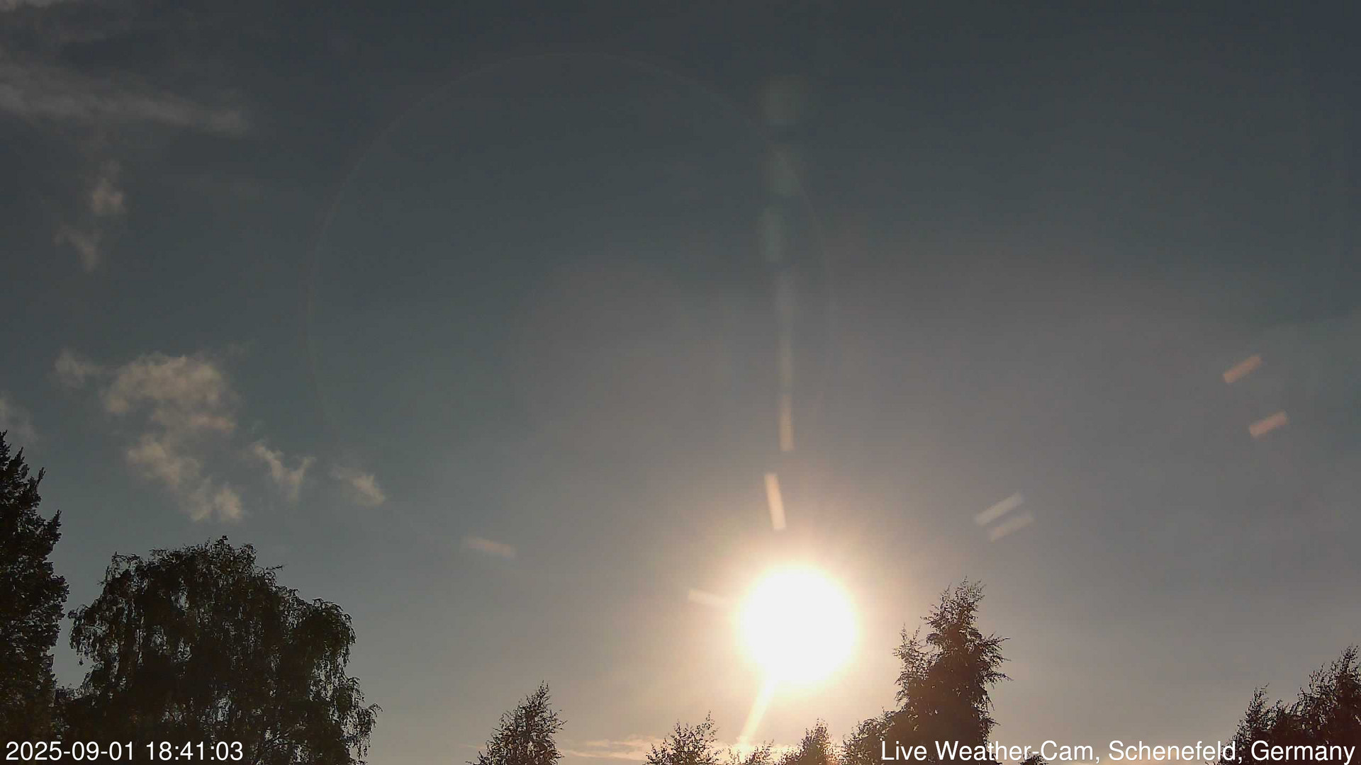 time-lapse frame, 2025-09-01 18:41-21:11 webcam