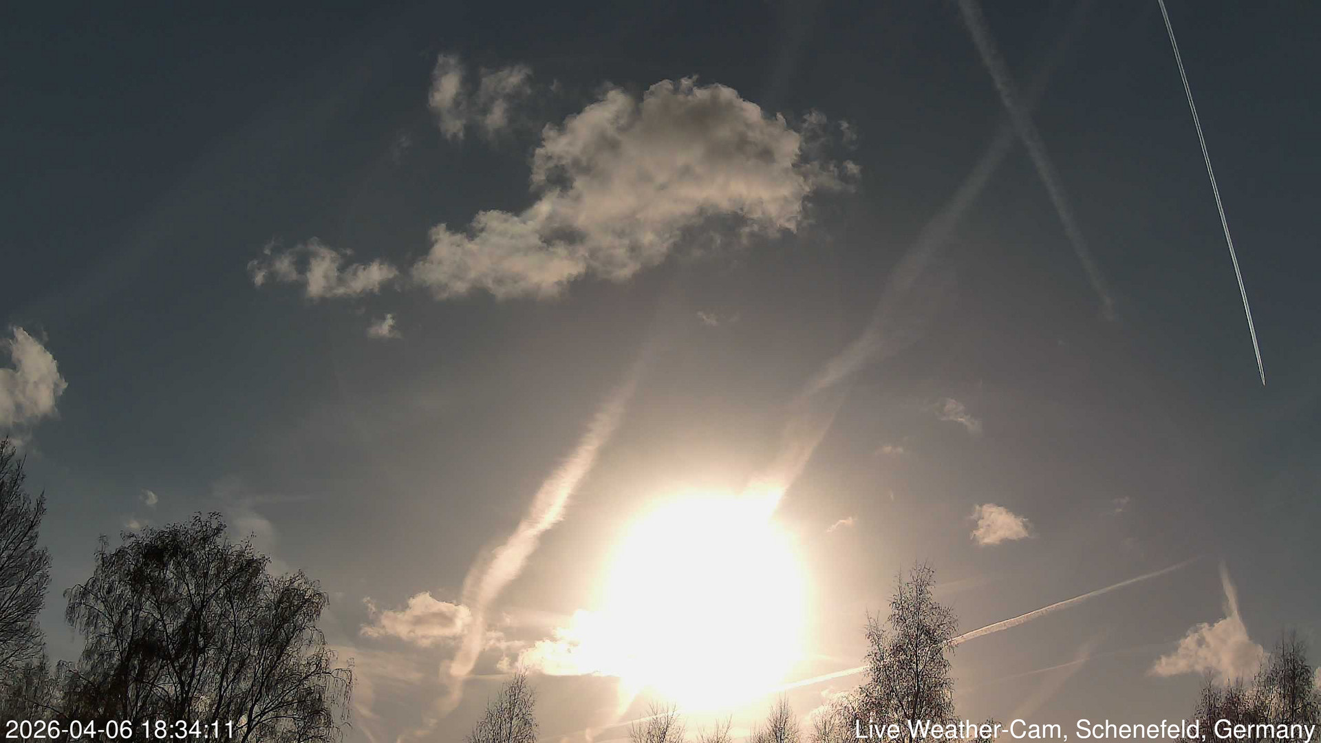 time-lapse frame, 2026-04-06 18:34-21:04 webcam