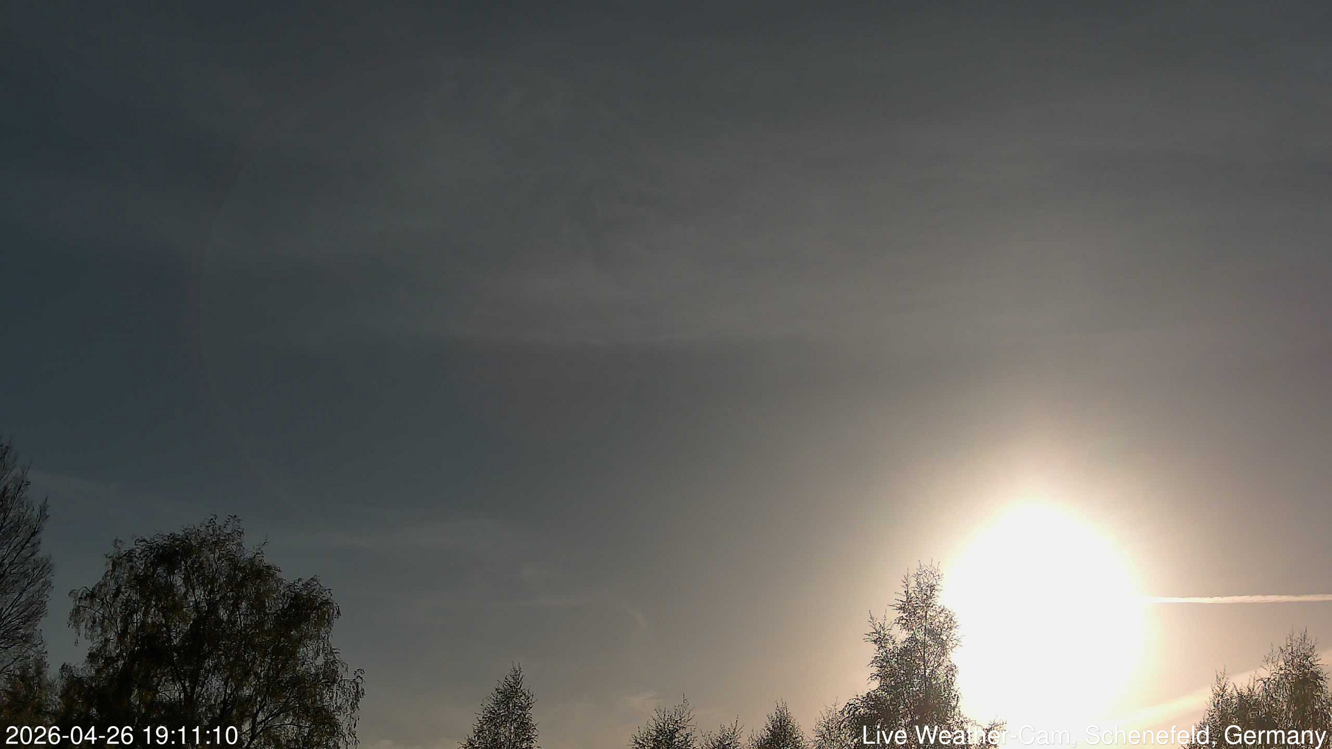 time-lapse frame, 2026-04-26 19:11-21:41 webcam