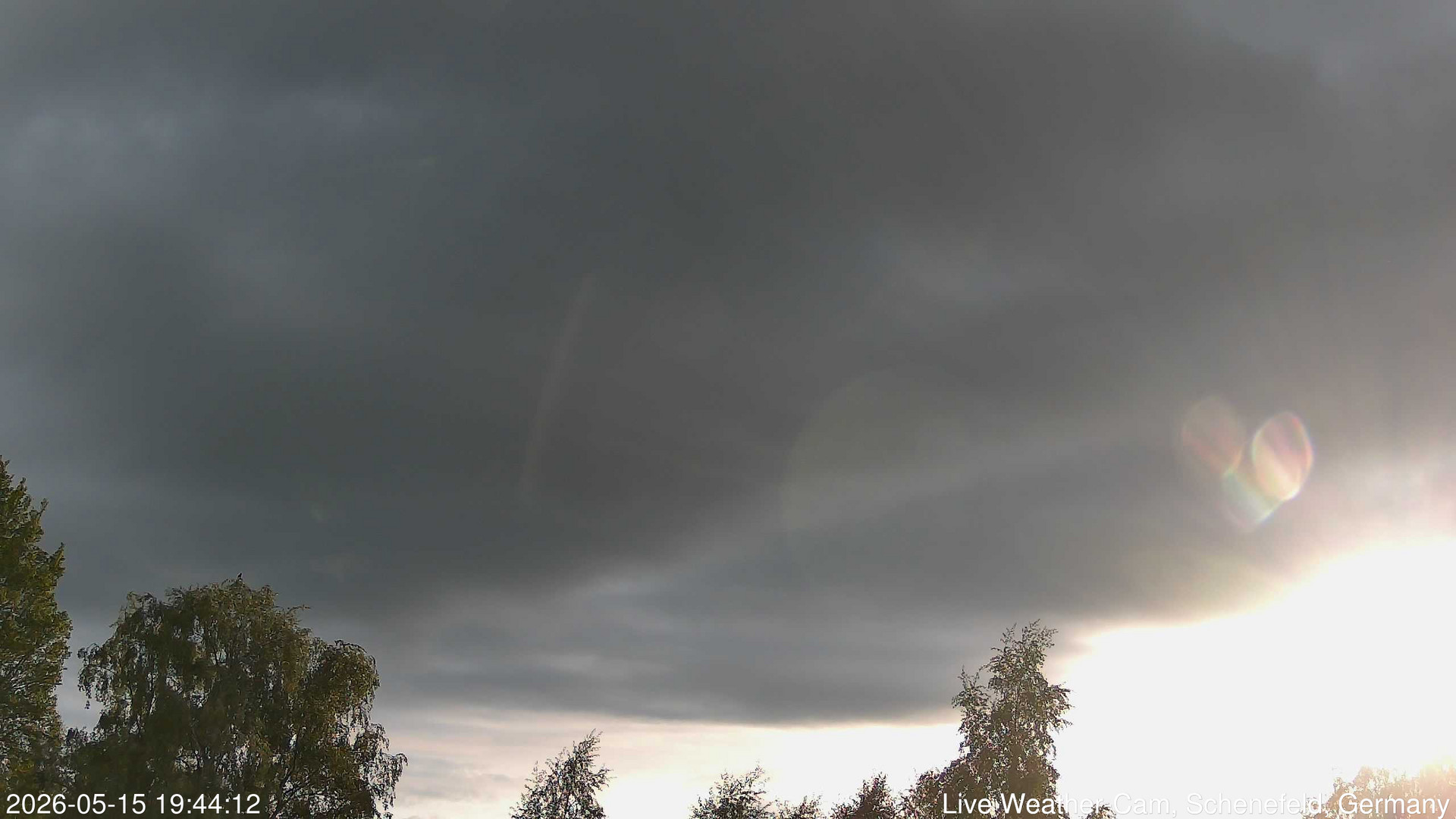 time-lapse frame, 2026-05-15 19:44-22:14 webcam