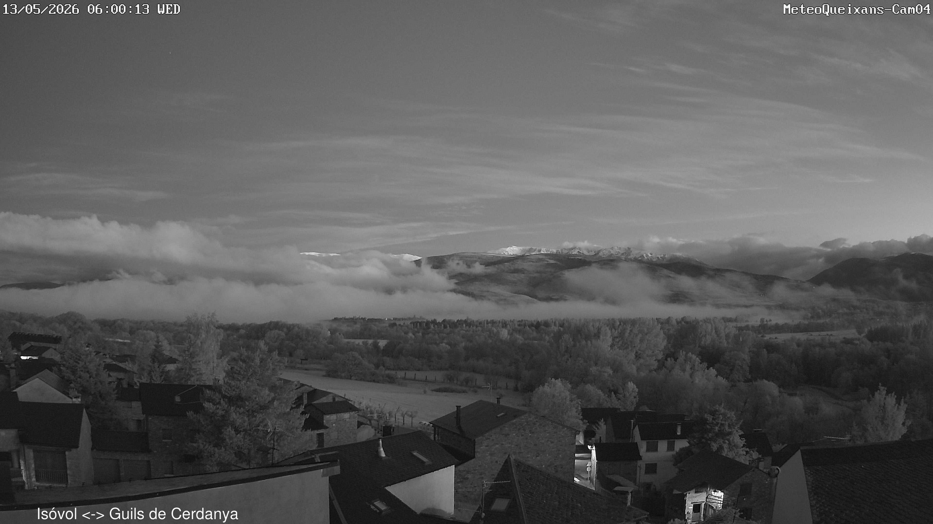 time-lapse frame, 2026-05-13 06:00-20:00 webcam