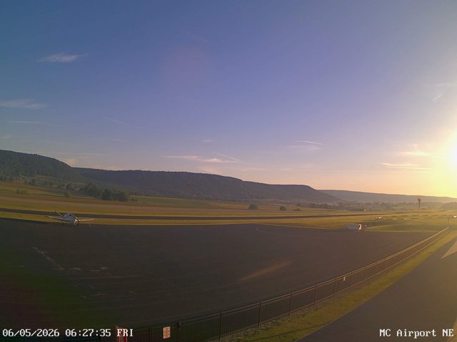 time-lapse frame, Mifflin County Airport (east) webcam