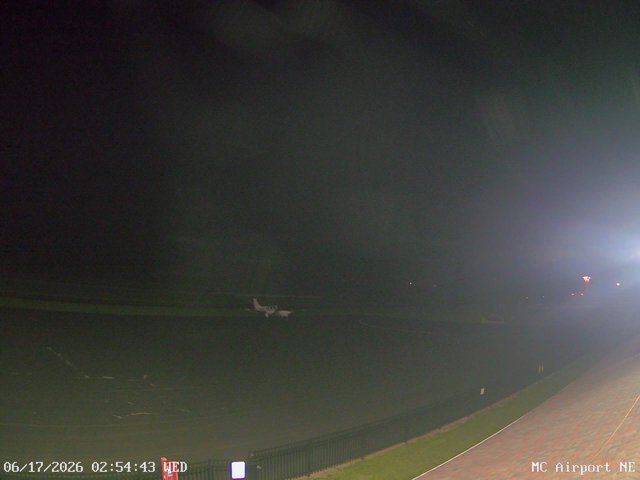 time-lapse frame, Mifflin County Airport (east) webcam