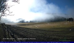 view from Webcam Cansiglio - verso la piana dei "Bech" on 2025-01-24