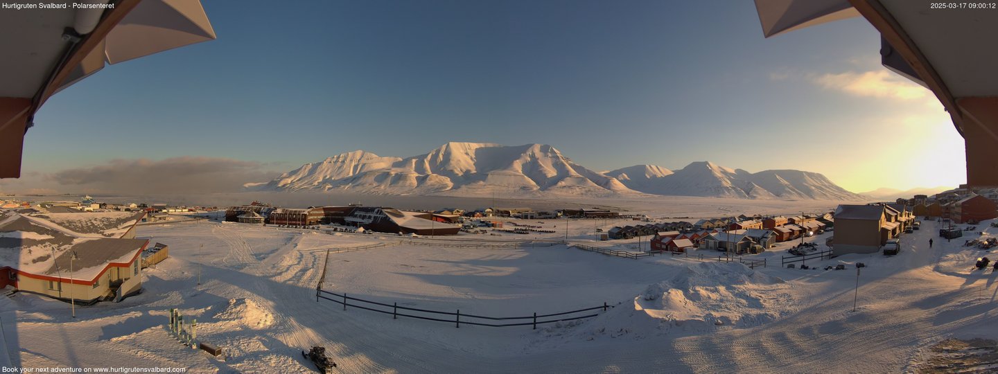time-lapse frame, Hurtigruten Svalbard - Hiorthfjellet webcam