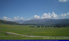view from Pian Cansiglio - Casera Le Rotte on 2025-05-01