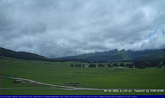 view from Pian Cansiglio - Casera Le Rotte on 2025-05-08